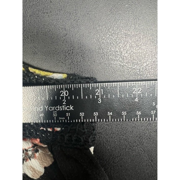 Torrid Floral Print Gauze Crochet Tank Top Black‎ Size 2 - Picture 9 of 9